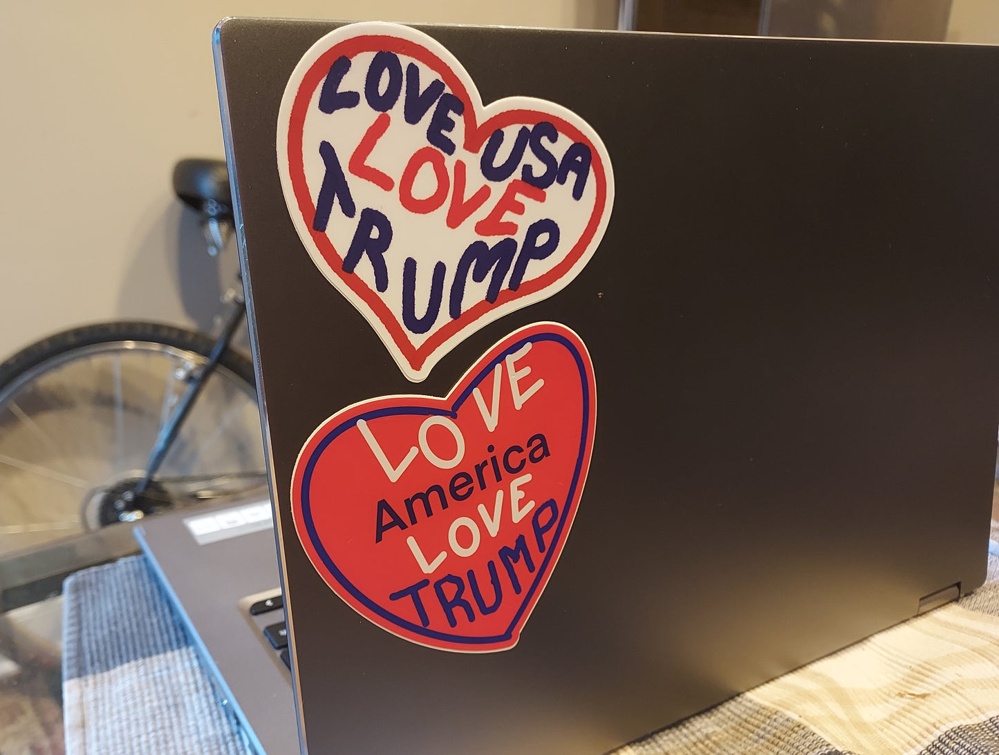 4"x3.3" Vinyl Sticker Love USA Love Trump