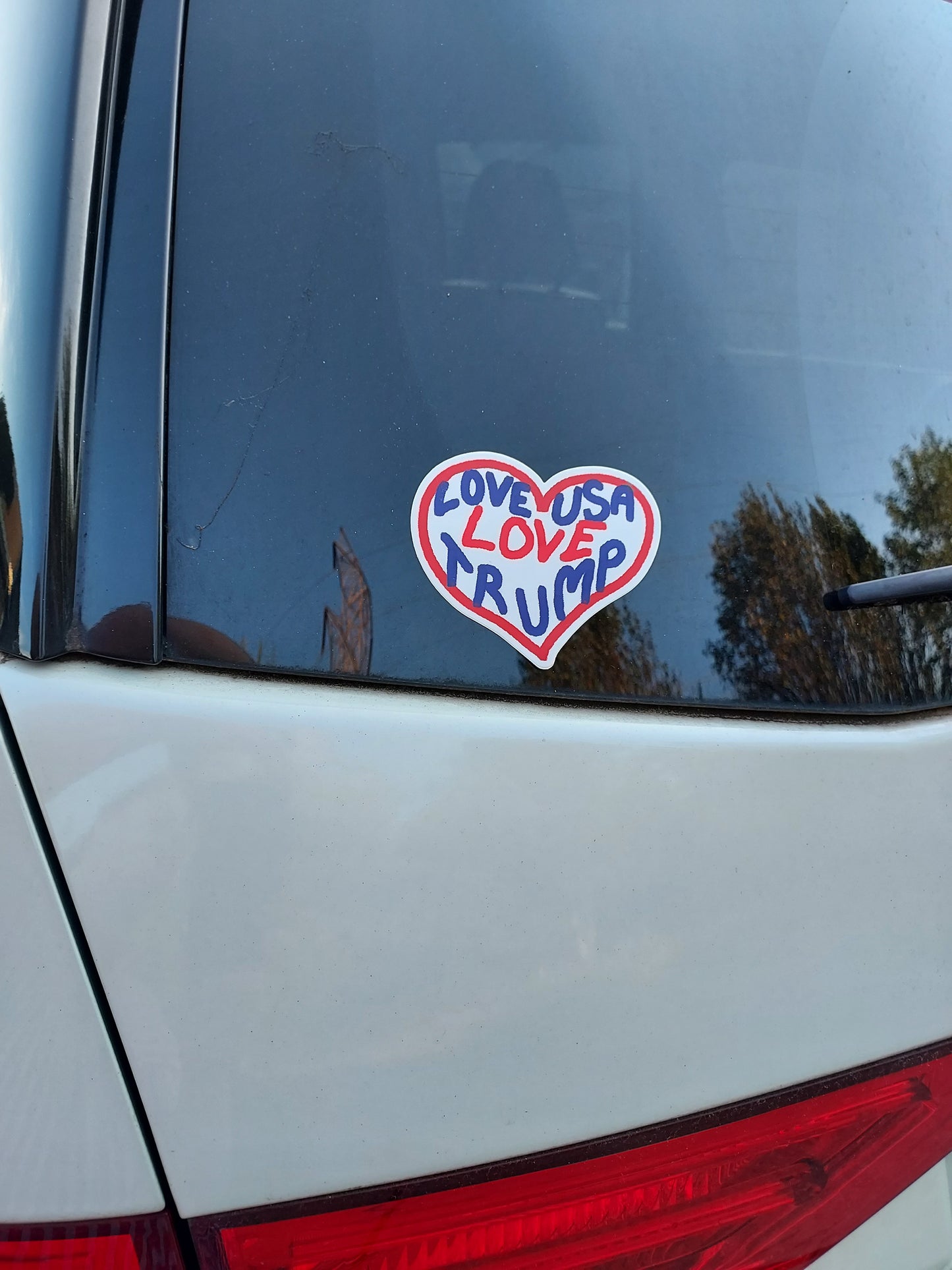 4"x3.3" Vinyl Sticker Love USA Love Trump